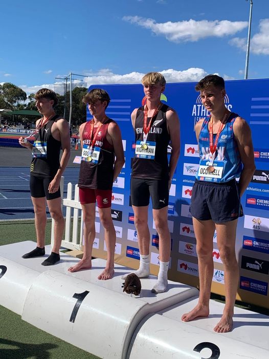 Cooper Wightman takes Gold in the 800m at the Australian U18 final in ...